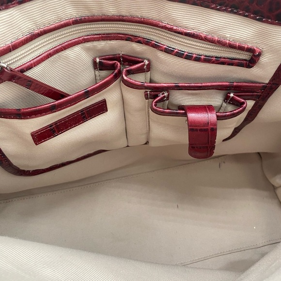 Ann Taylor Red Crocodile-Pattern Shoulder Bag- leather - Picture 8 of 11